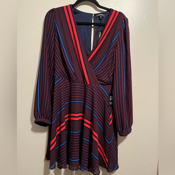 NWT Expeess Blue & Red Striped Long Sleeve Dress - Picture 3 of 11